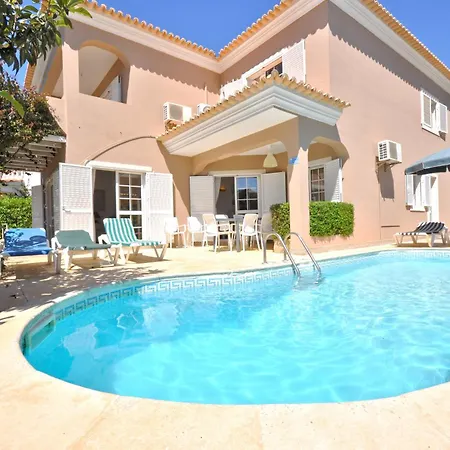 וילה Old Vilage Area Walking Distance To All Amenities