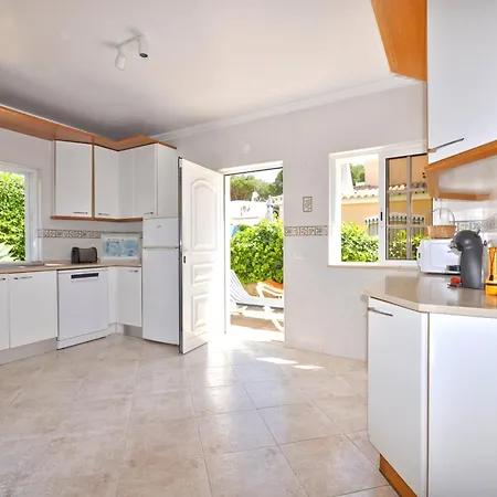Old Vilage Area Walking Distance To All Amenities Quarteira