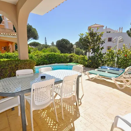 Old Vilage Area Walking Distance To All Amenities Quarteira
